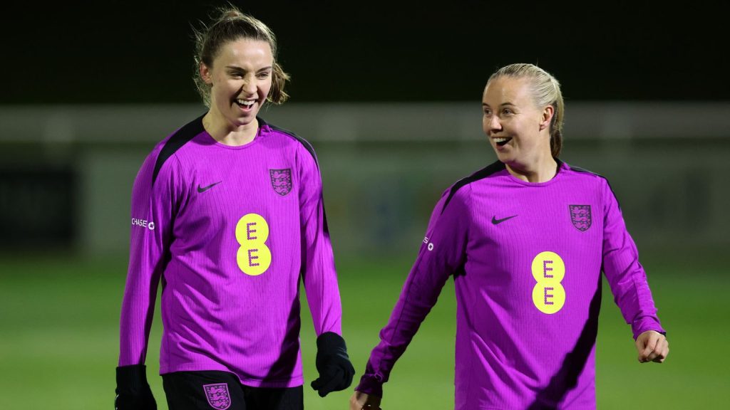 skysports-niamh-charles-beth_7270674.jpg